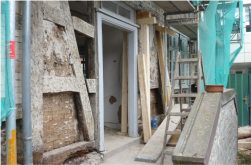 Eingangsbereich des Pfarrhauses